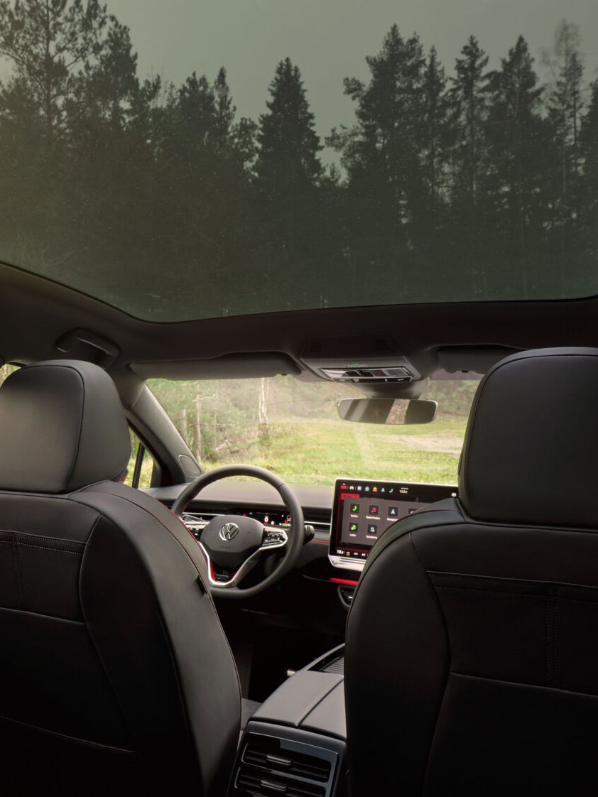 Interieur vom ID.7 Tourer GTX aus Sicht der Rückbank.