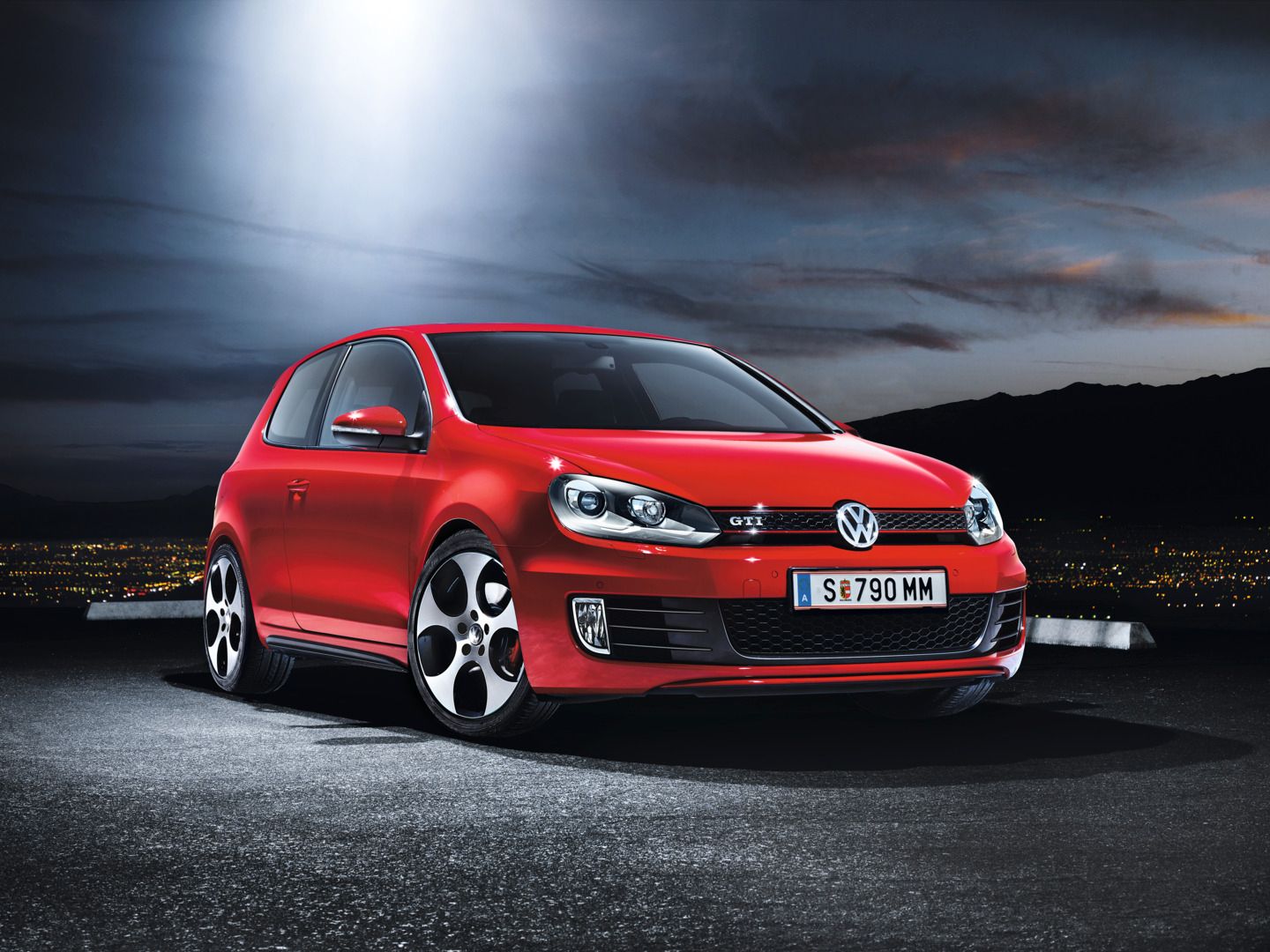VW Golf 6 GTI Vorgängermodell Rot - Frontansicht