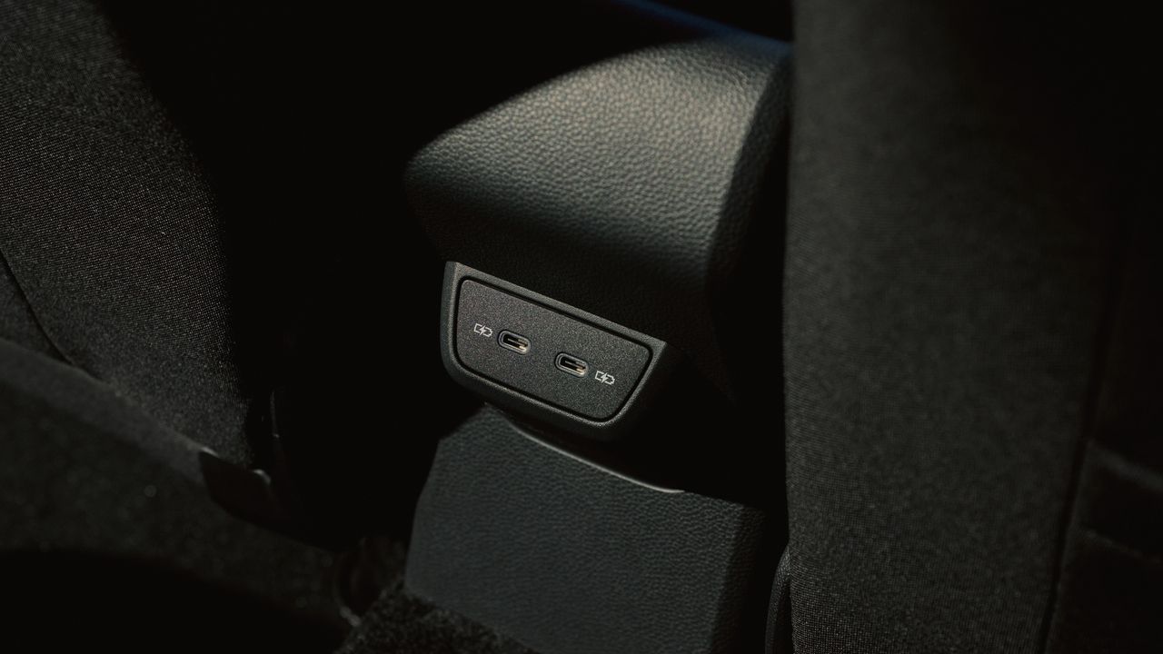 VW Taigo Interieur: Bild zeigt USB-C Schnittstellen