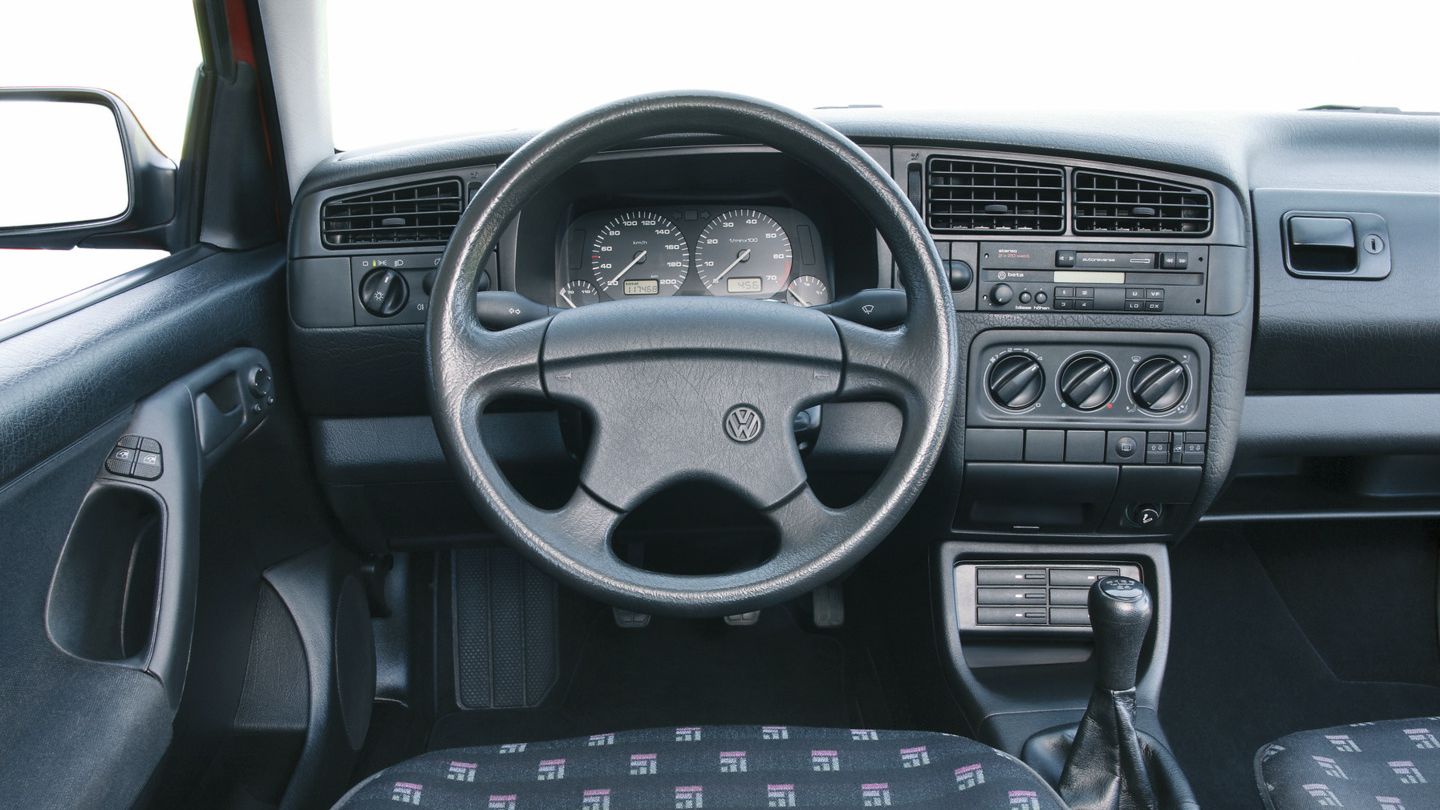 Innenraum des VW Golf 3