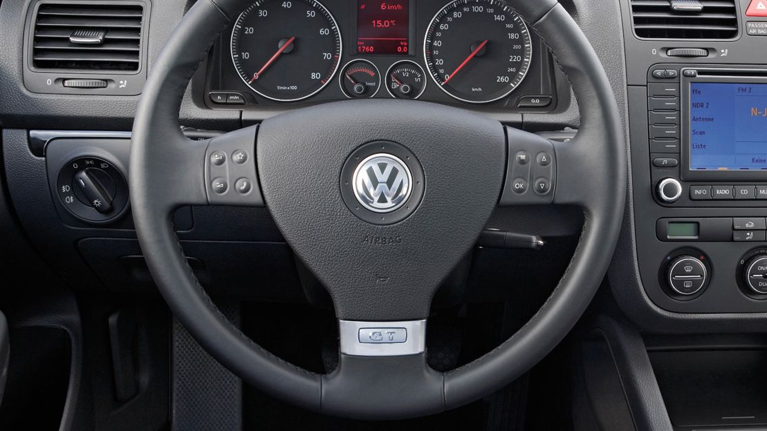 Der Innenraum des VW Golf 5