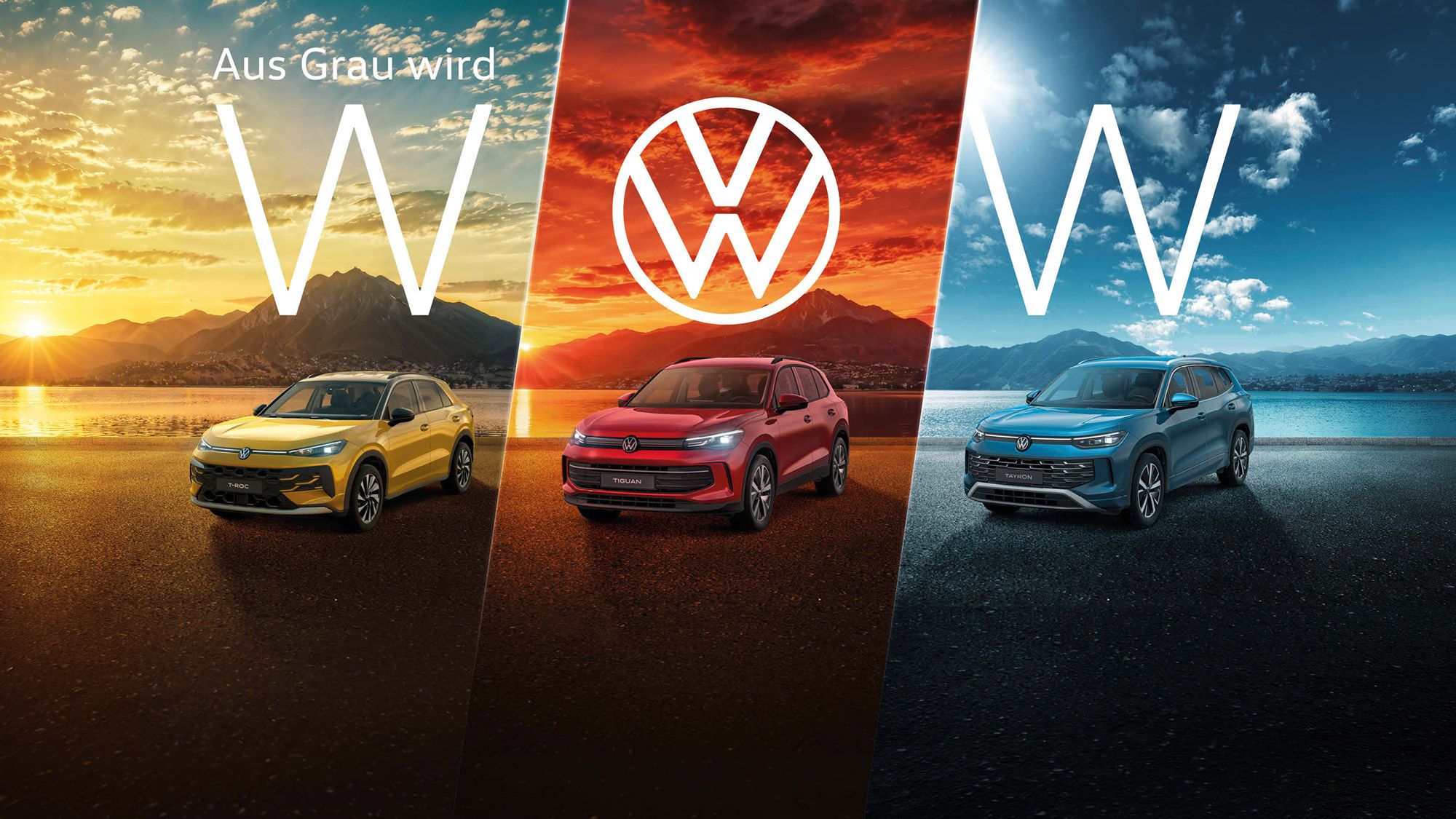 Aktionsbild von Volkswagen mit drei SUVs in Gelb, Rot und Blau vor unterschiedlich farbigen Landschaftshintergründen bei Sonnenaufgang oder -untergang. In der Mitte steht der Slogan „Aus Grau wird WOW“. Die Szene vermittelt Dynamik und Modernität durch kräftige Farben und spiegelnden Asphalt im Vordergrund.