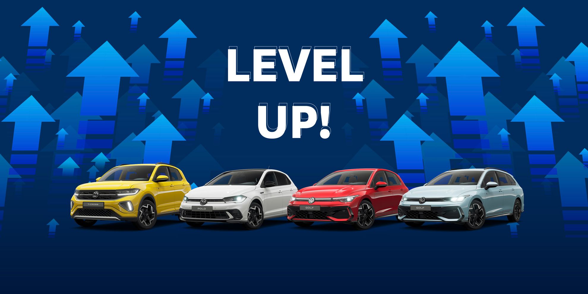 Mehrere Autos in verschiedenen Farben sind nebeneinander aufgereiht. Im Hintergrund sind blaue und grüne Pfeile, die nach oben zeigen. In der Mitte steht der Text "LEVEL UP!".