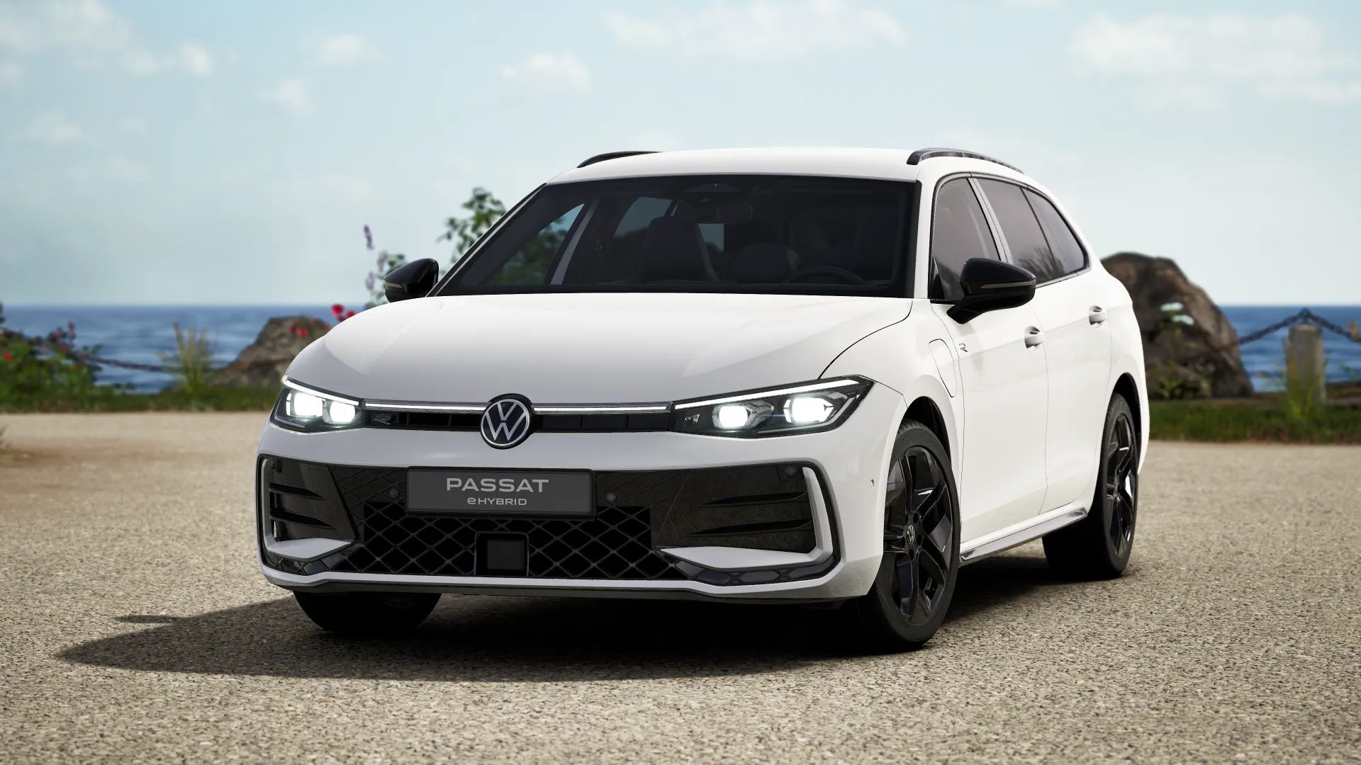 Frontansicht auf VW Passat mit Design-Paket "Black Style" vor Küstenlandschaft.