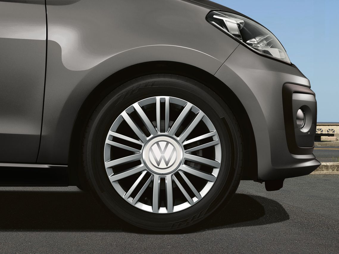 Detailaufnahme der Felge fortaleza des VW up!