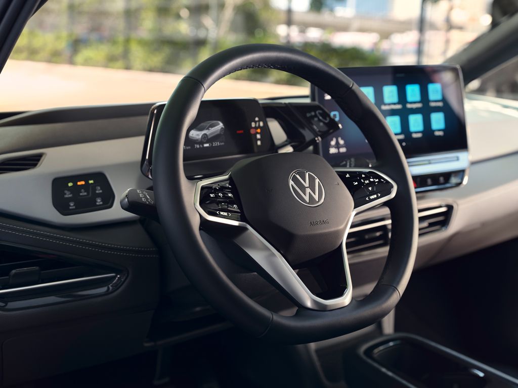 Detailansicht des Lenkrads im VW ID.3