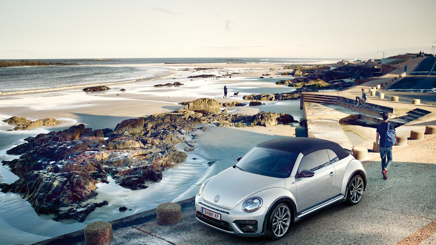 VW Beetle weiß Exterieur Fronansicht Küste
