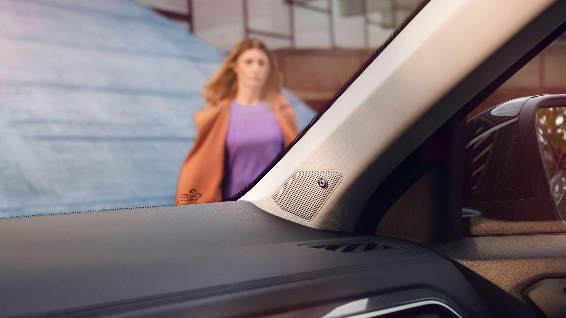VW T-Roc Interieur, Detailansicht des BeatsAudio™ Soundsystem