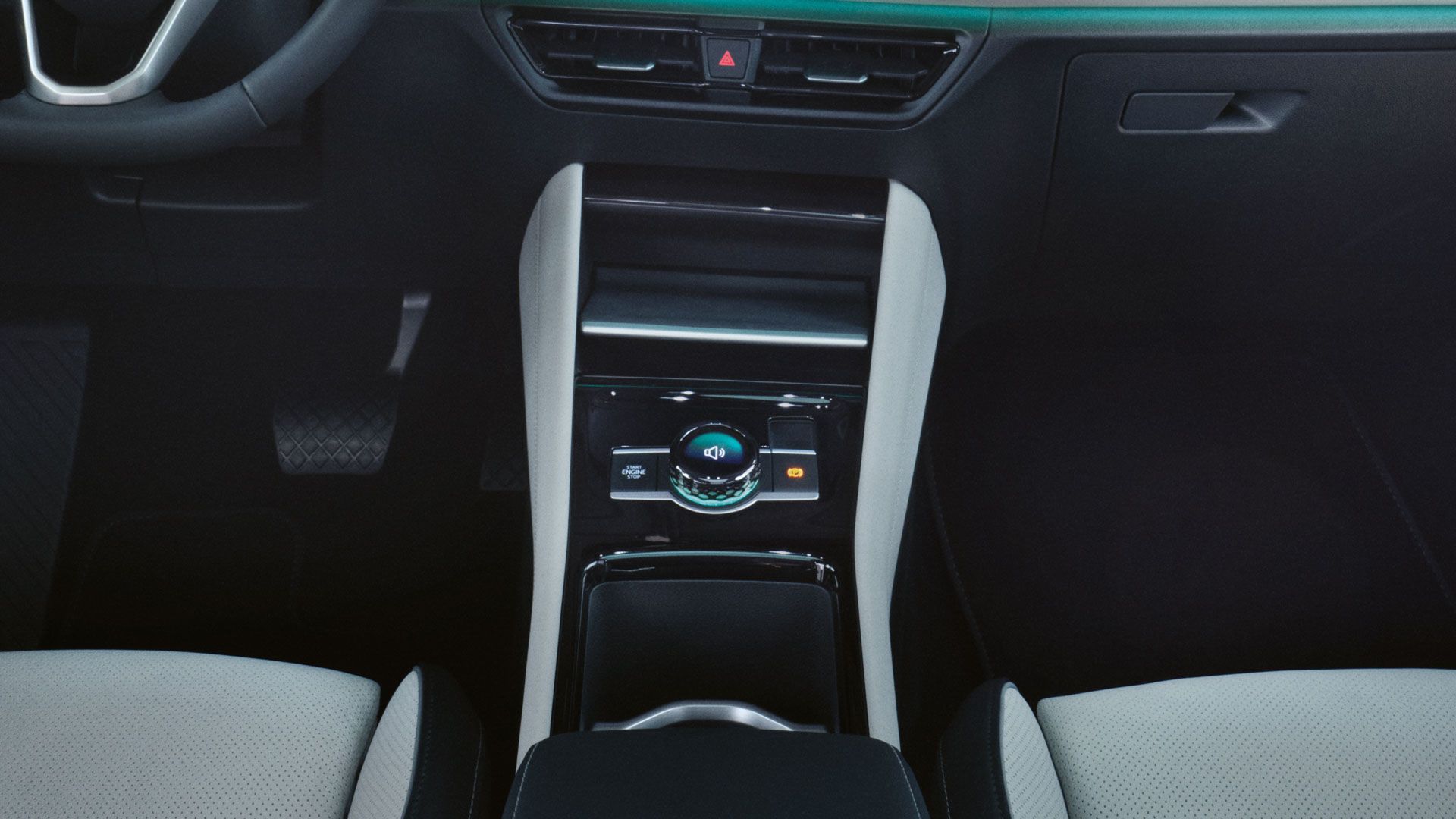 Interieur vom Tayron mit Fokus auf die Mittelkonsole.