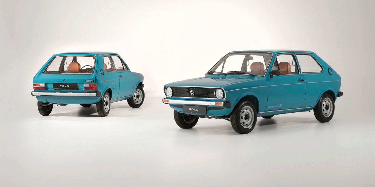 Der VW Polo 1 in blau von vorne und hinten