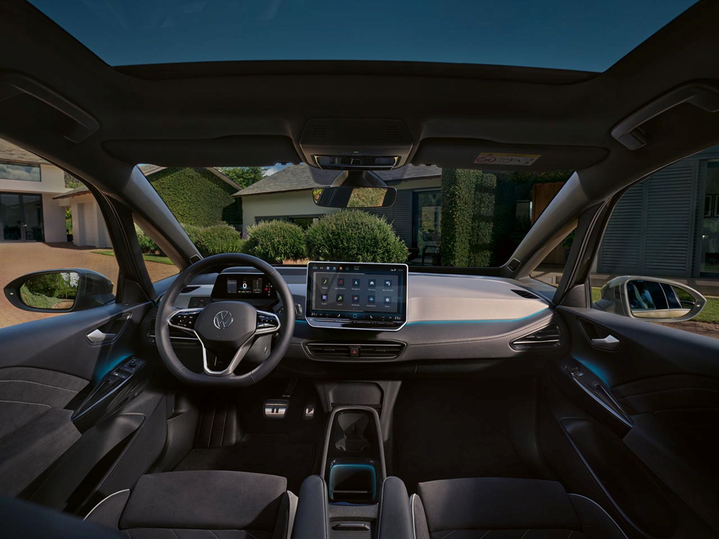  Interieur des VW ID.3 Pro mit Multifunktionslenkrad, Infotainmentsystem, Digital Cockpit und Harman Kardon Soundsystem.