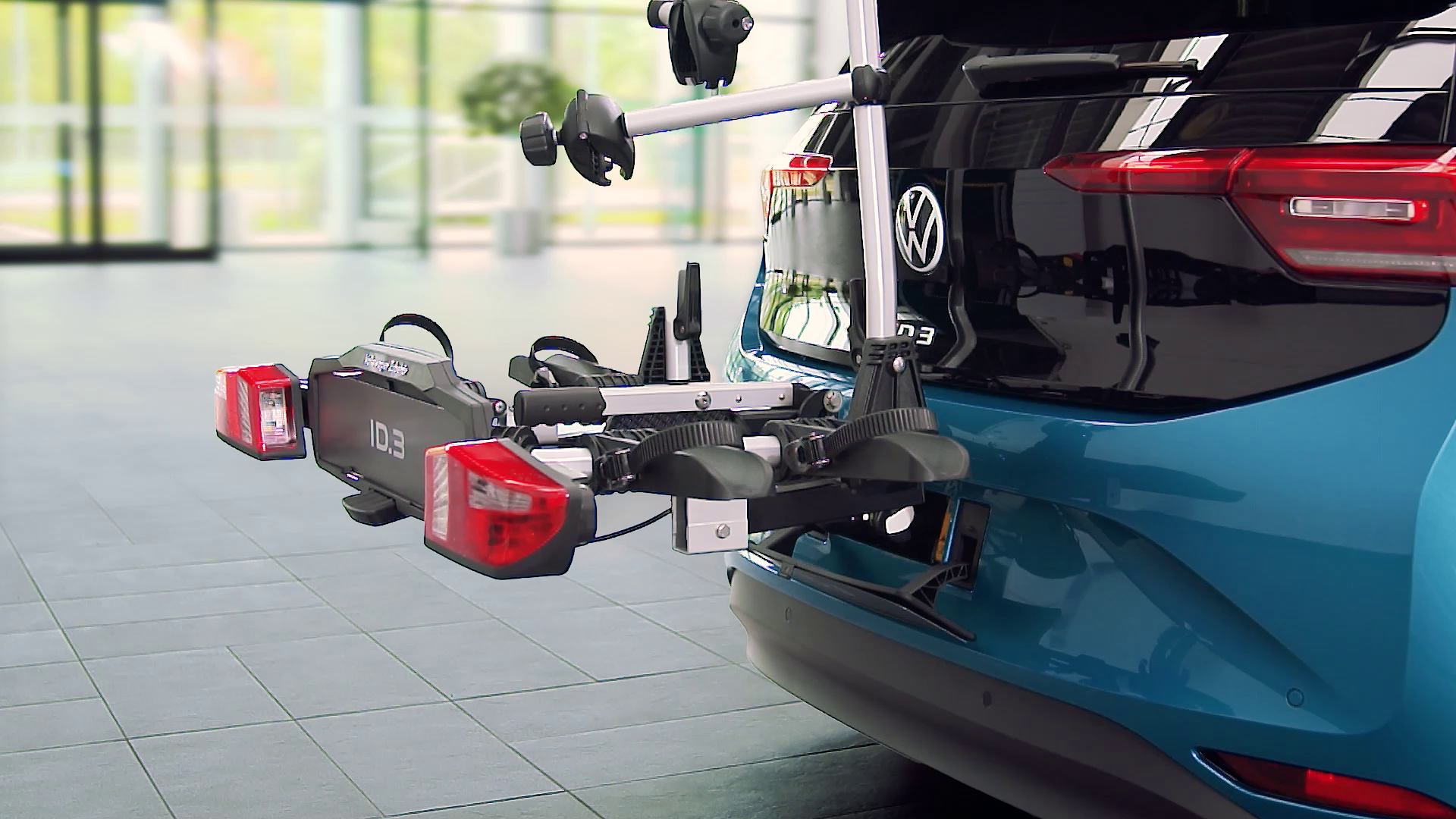 Montieren Sie die Fahrradträgervorrichtung an Ihrem ID.