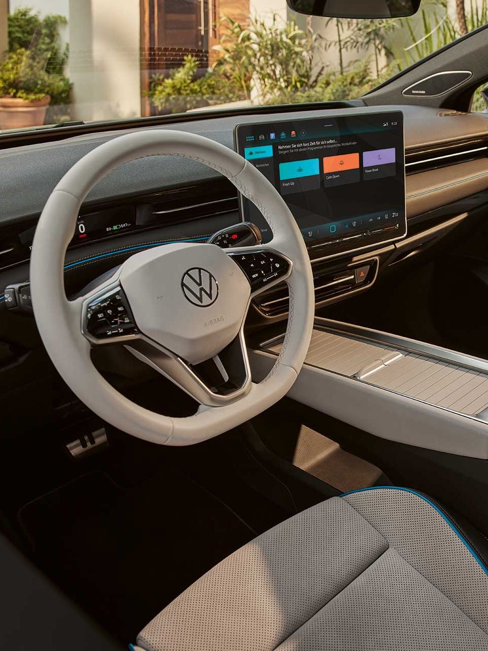 Ansicht des VW ID.7 Innenraumes mit weißer Ausstattung