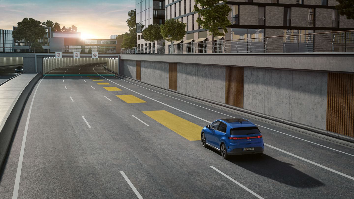 Illustration zeigt schematisch anhand eines VW ID.Polo die Funktionsweise der automatischen Distanzregelung