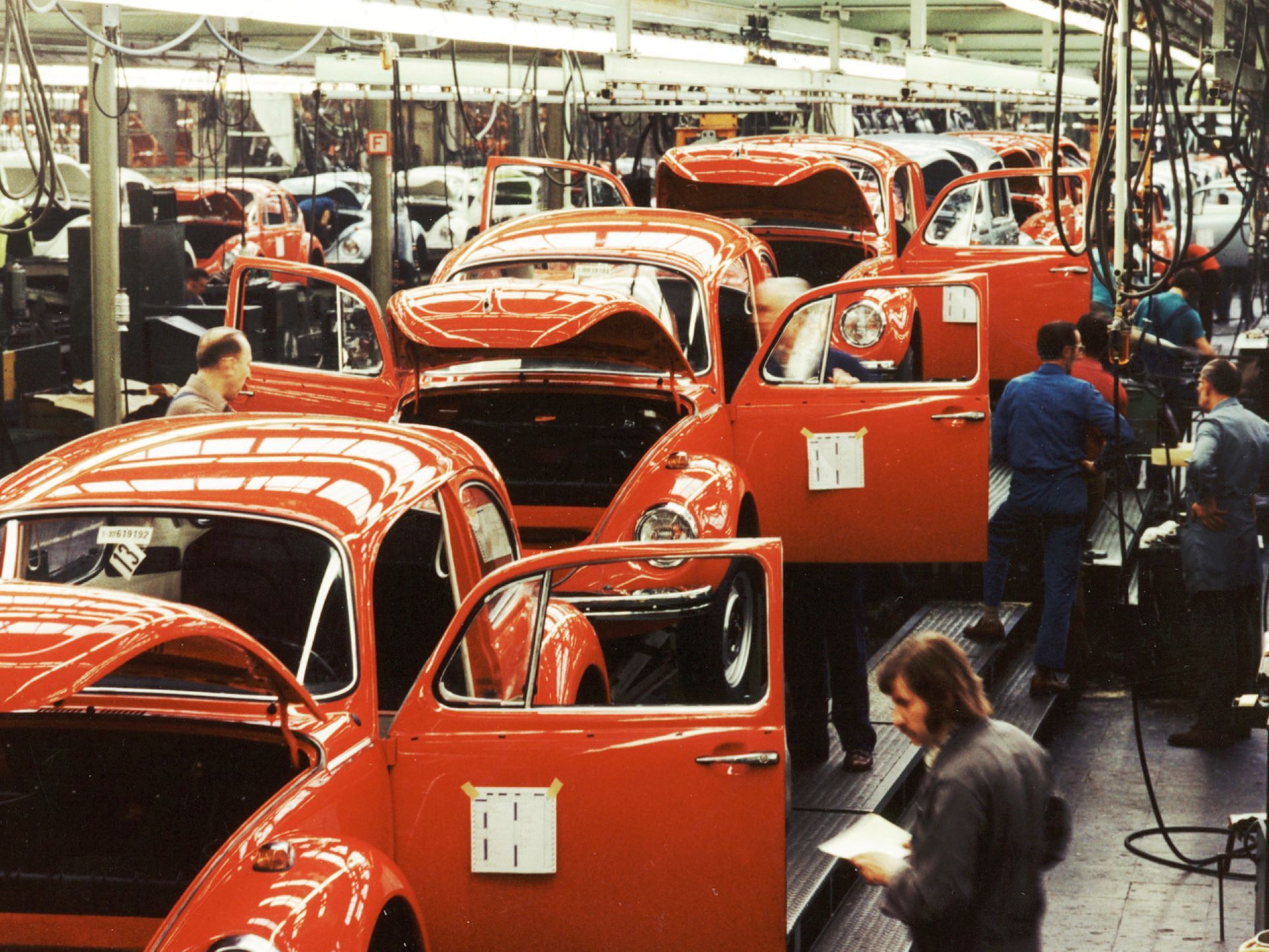 Produktion des VW Käfers. 