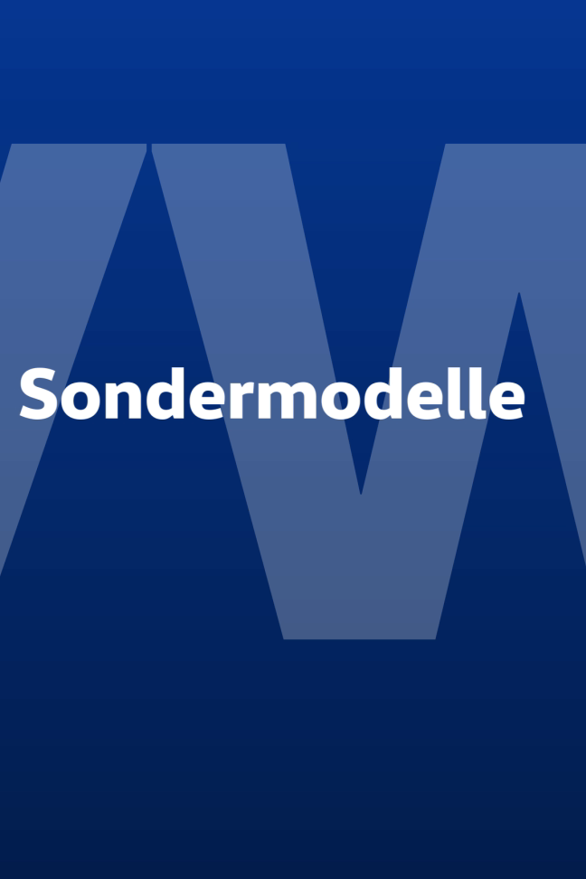 Blaues Hintergrundbild mit großem, hellem VW-Logo, auf dem das Wort "Sondermodelle" in der Mitte steht.