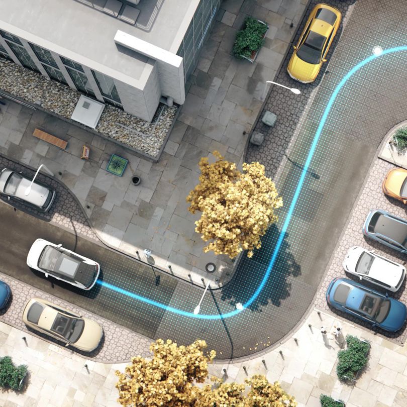 Das Bild zeigt eine Visualisierung des Assistenzsystems "Reverse Assist" 