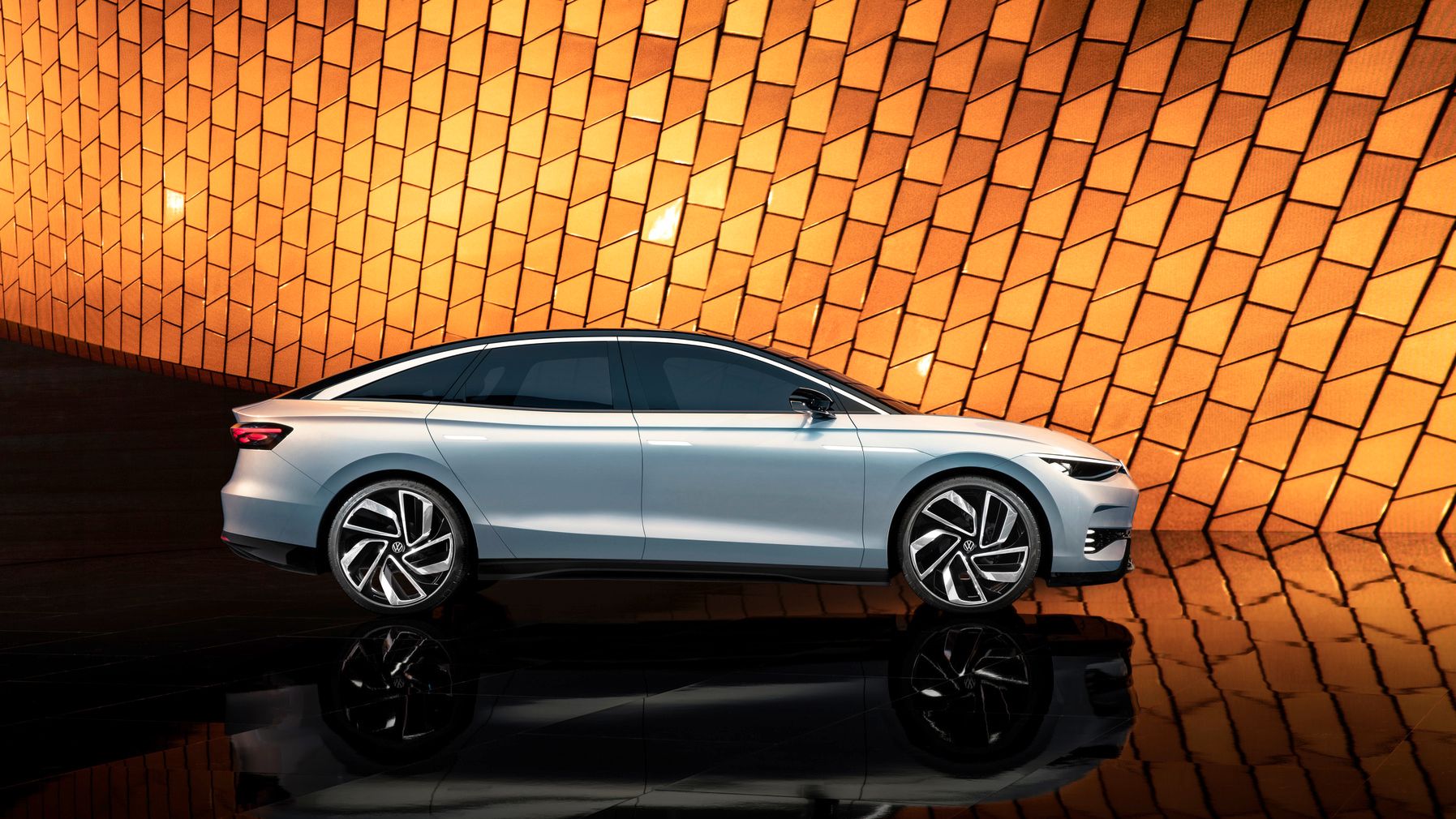 VW ID. AERO in der Seitenansicht