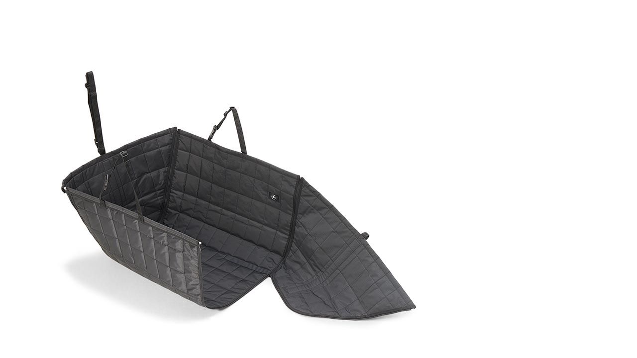 Volkswagen Hundezubehör Fondschutzdecke, halbe Länge, eine Seite geöffnet.