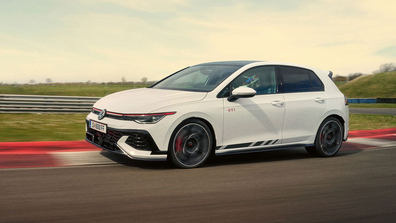 Golf GTI Clubsport fährt über die Rennstrecke