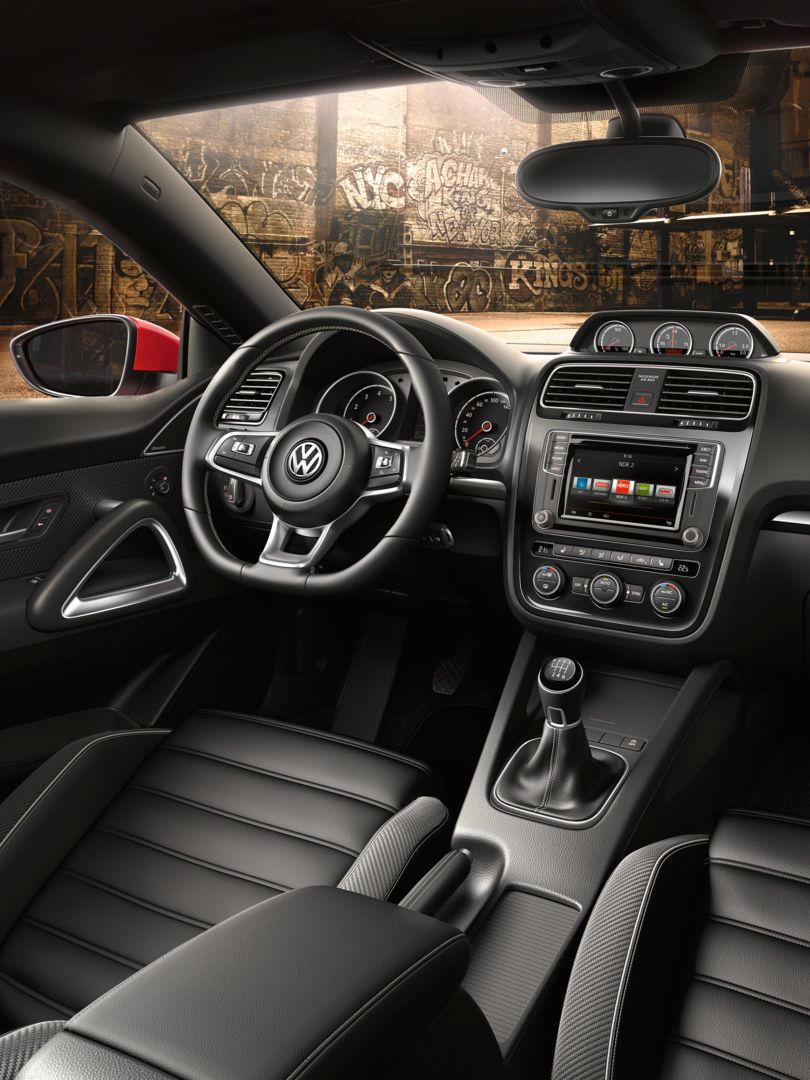 Innenraum vorne im VW Scirocco