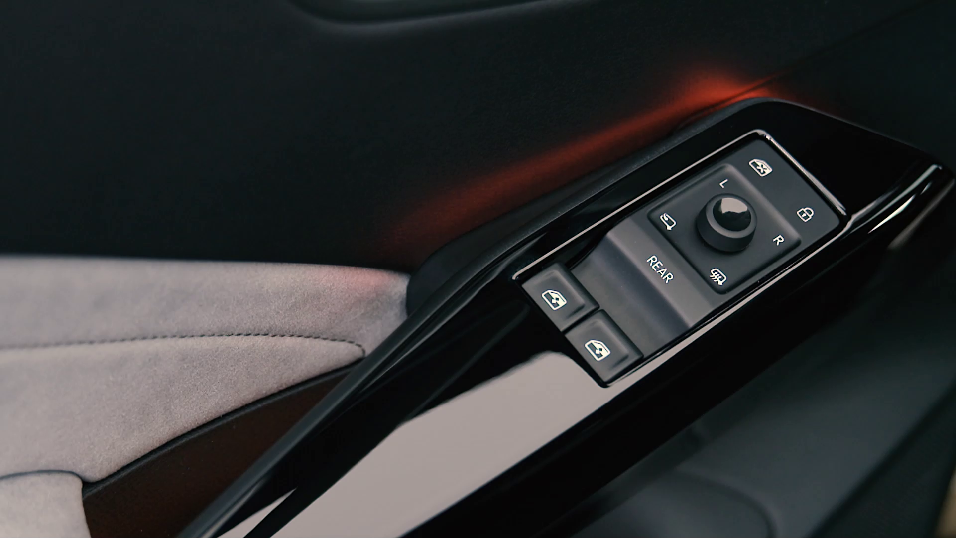 Steuern Sie individuell Fenster und Lichter in Ihrem ID.